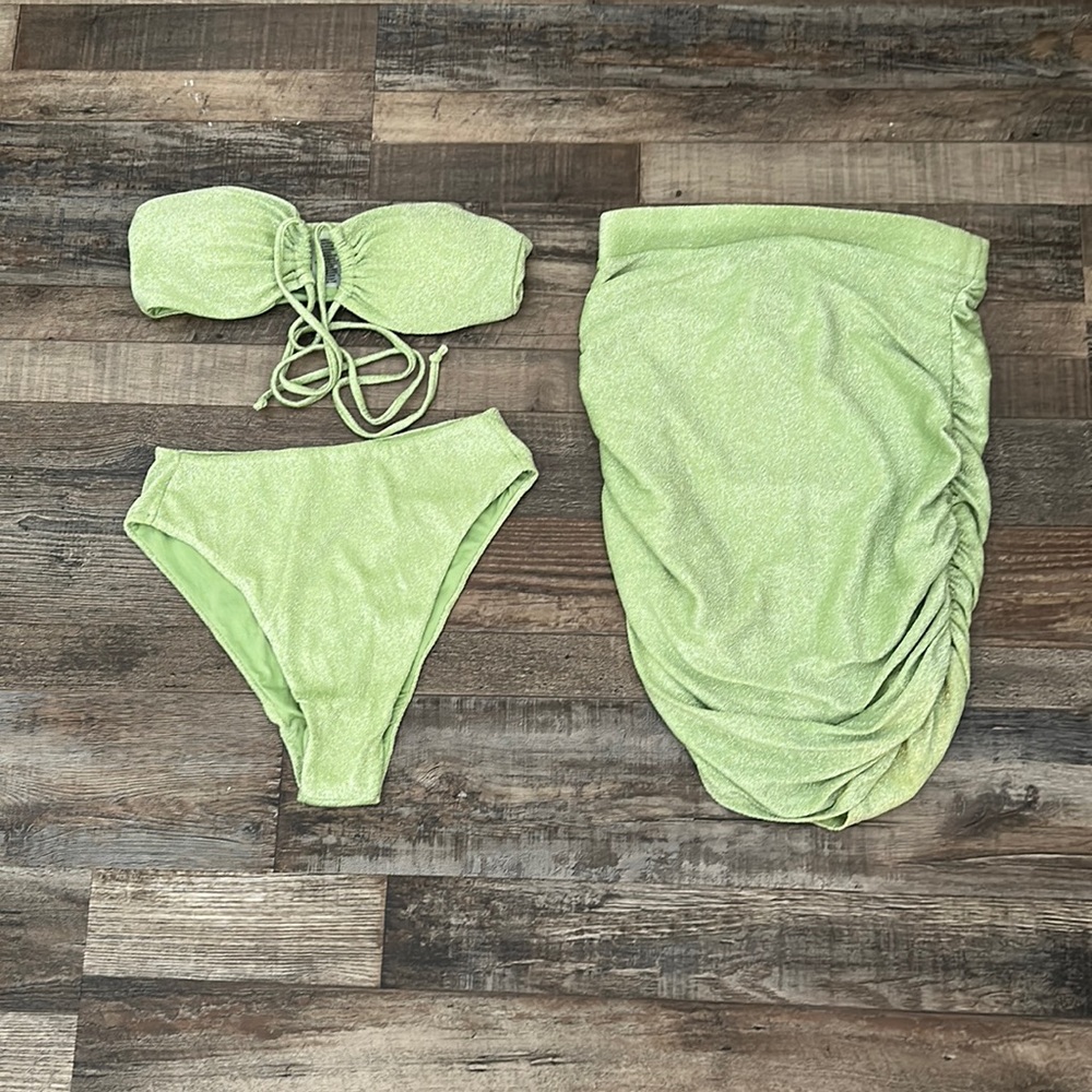 Bathing suit set